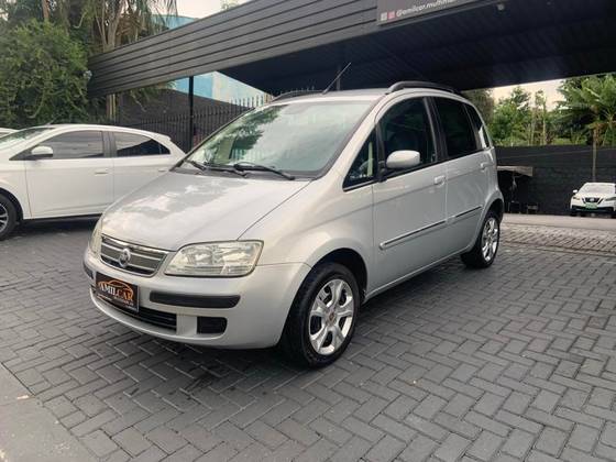 FIAT IDEA 1.4 MPI ELX 8V FLEX 4P MANUAL FIAT IDEA 1.4 MPI ELX 8V FLEX 4P MANUAL